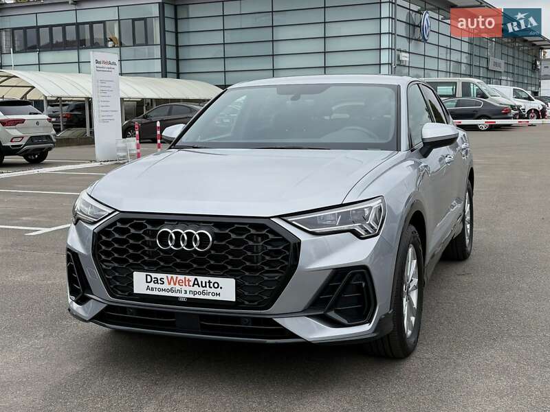 Позашляховик / Кросовер Audi Q3 2024 в Києві