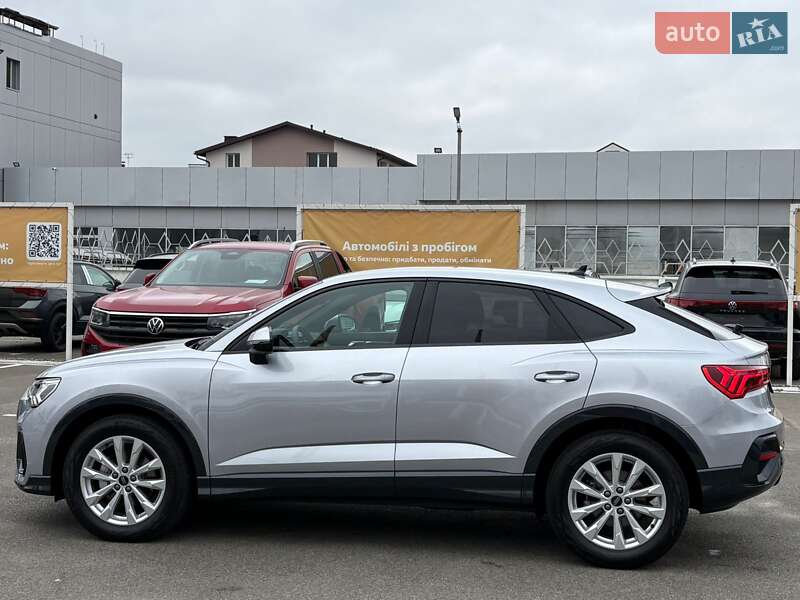 Позашляховик / Кросовер Audi Q3 2024 в Києві