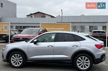 Позашляховик / Кросовер Audi Q3 2024 в  фото 8 Позашляховик / Кросовер Audi Q3 2024 в