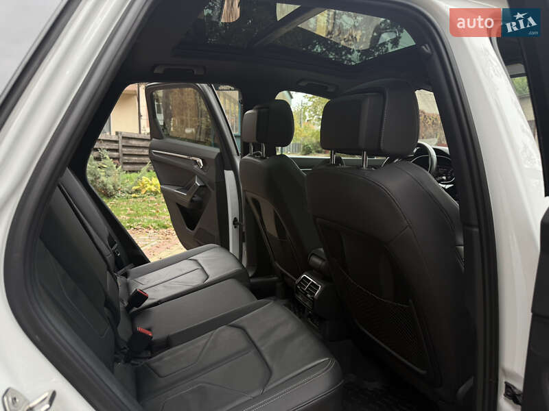 Позашляховик / Кросовер Audi Q3 2021 в Києві фото 25 Позашляховик / Кросовер Audi Q3 2021 в Києві