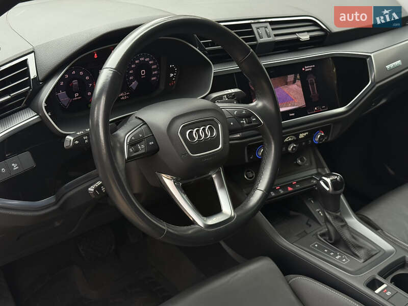 Позашляховик / Кросовер Audi Q3 2021 в Києві фото 44 Позашляховик / Кросовер Audi Q3 2021 в Києві