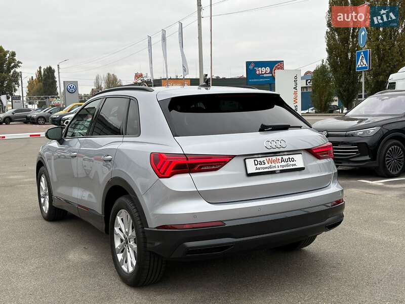 Позашляховик / Кросовер Audi Q3 2024 в Києві
