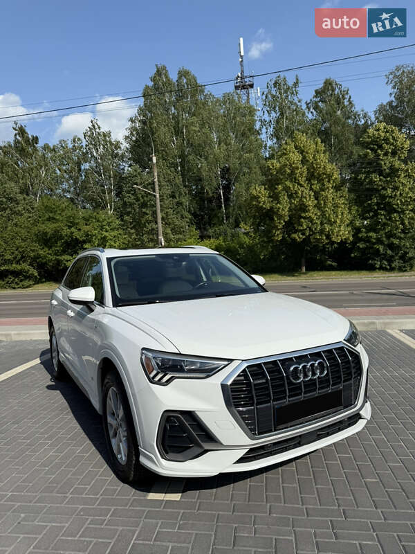 Позашляховик / Кросовер Audi Q3 2019 в Луцьку фото 2 Позашляховик / Кросовер Audi Q3 2019 в Луцьку