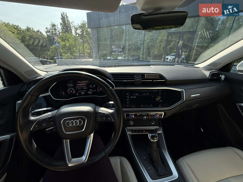 Позашляховик / Кросовер Audi Q3 2019 в Луцьку фото 12 Позашляховик / Кросовер Audi Q3 2019 в Луцьку