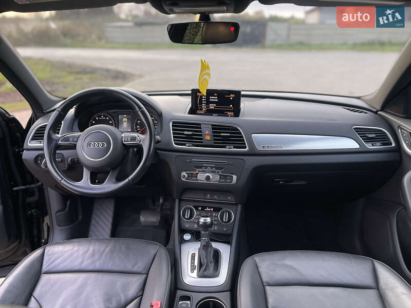 Позашляховик / Кросовер Audi Q3 2016 в Луцьку