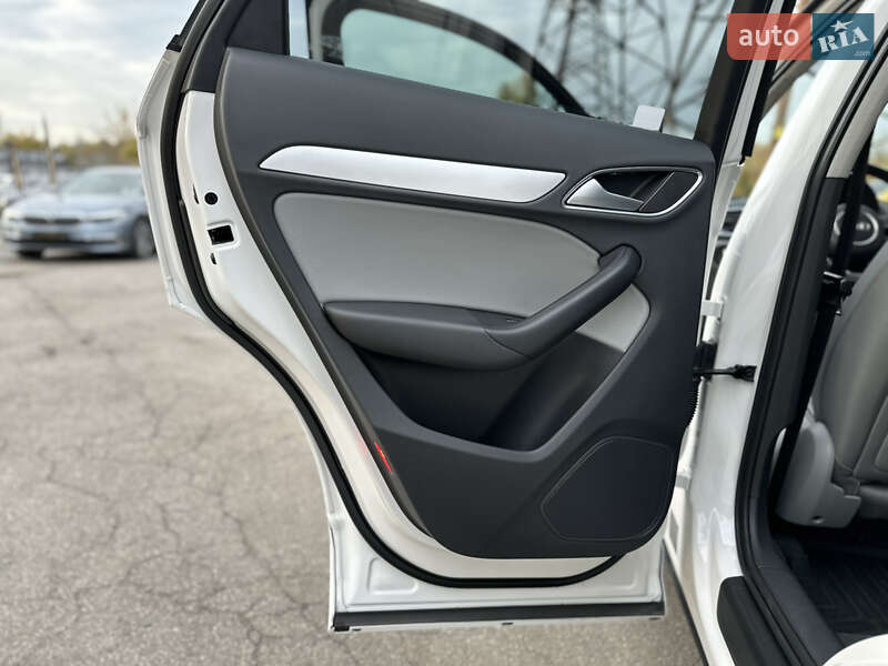 Внедорожник / Кроссовер Audi Q3 2016 в Харькове фото 18 Внедорожник / Кроссовер Audi Q3 2016 в Харькове