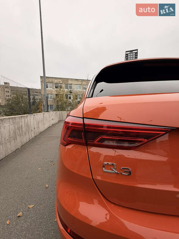 Позашляховик / Кросовер Audi Q3 2019 в Києві фото 18 Позашляховик / Кросовер Audi Q3 2019 в Києві
