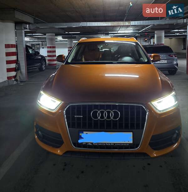 Позашляховик / Кросовер Audi Q3 2013 в Києві