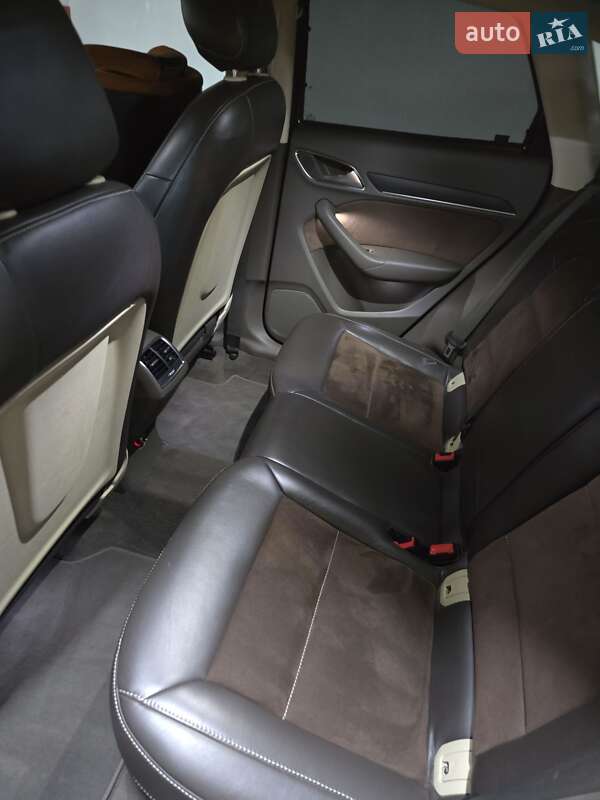 Позашляховик / Кросовер Audi Q3 2013 в Києві