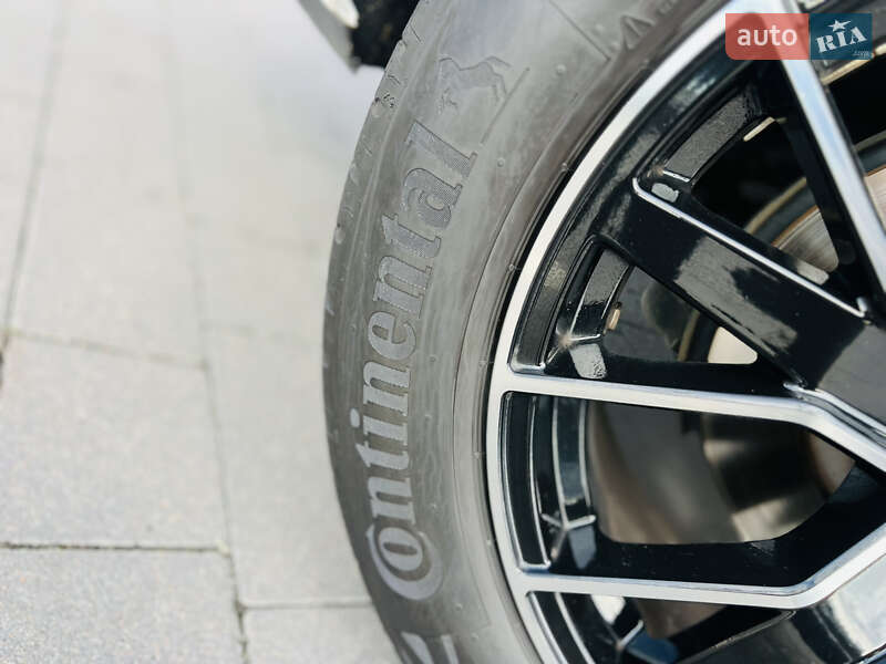 Позашляховик / Кросовер Audi Q3 2022 в Мукачевому