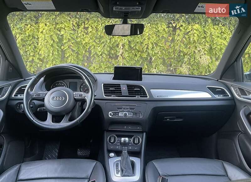 Позашляховик / Кросовер Audi Q3 2017 в Львові
