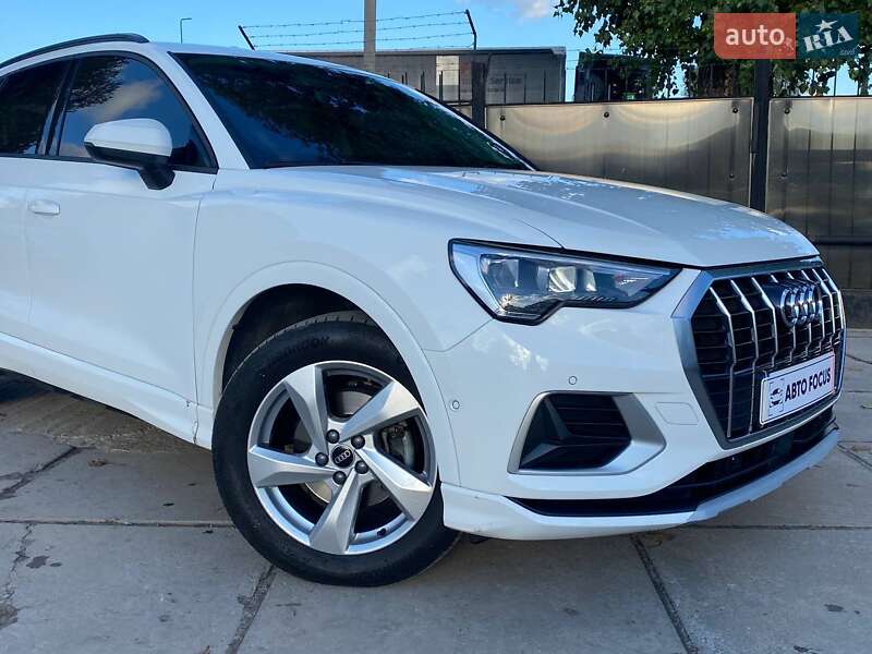 Позашляховик / Кросовер Audi Q3 2022 в Києві фото 4 Позашляховик / Кросовер Audi Q3 2022 в Києві