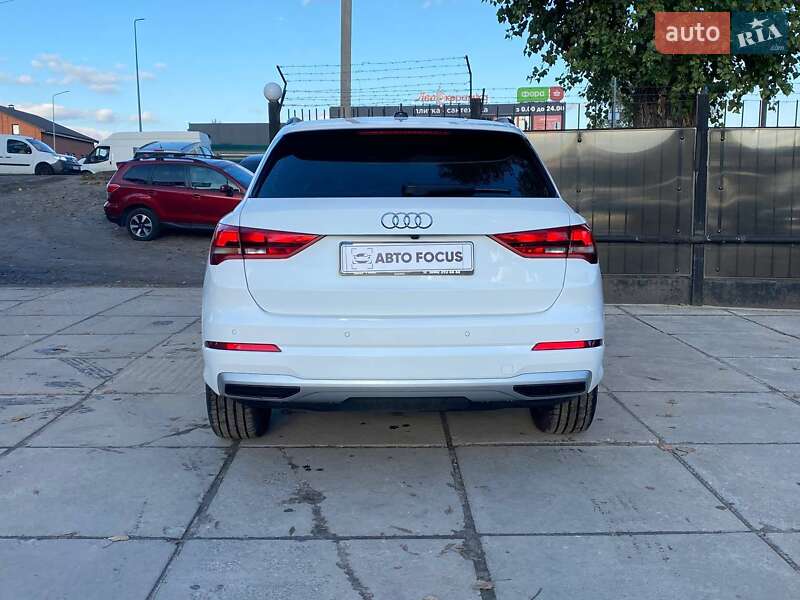 Позашляховик / Кросовер Audi Q3 2022 в Києві фото 6 Позашляховик / Кросовер Audi Q3 2022 в Києві