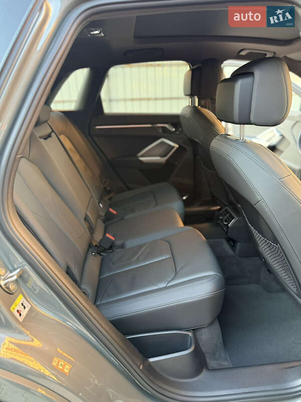 Позашляховик / Кросовер Audi Q3 2020 в Одесі фото 16 Позашляховик / Кросовер Audi Q3 2020 в Одесі