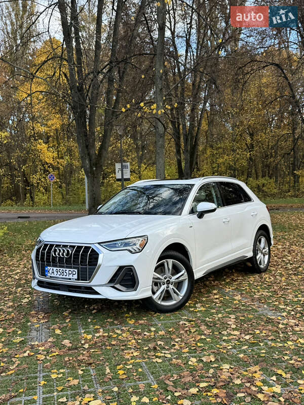 Позашляховик / Кросовер Audi Q3 2023 в Києві