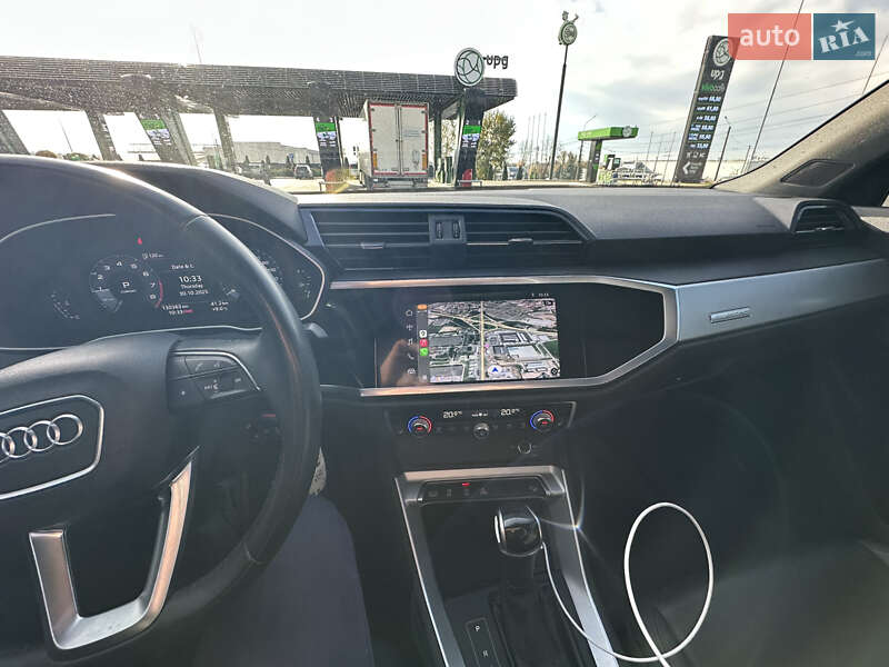 Внедорожник / Кроссовер Audi Q3 2019 в Тернополе