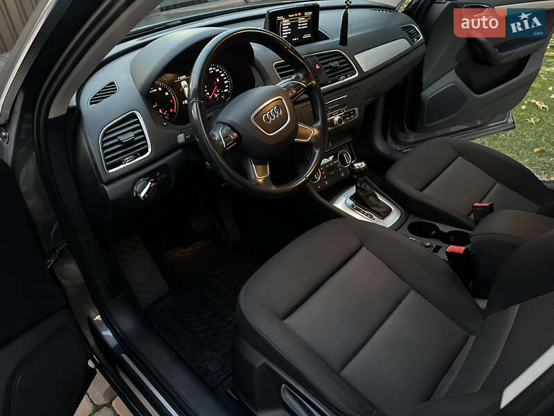 Позашляховик / Кросовер Audi Q3 2016 в Києві фото 14 Позашляховик / Кросовер Audi Q3 2016 в Києві