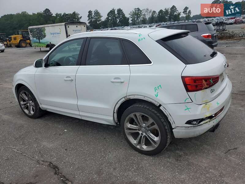 Позашляховик / Кросовер Audi Q3 2016 в Чернівцях