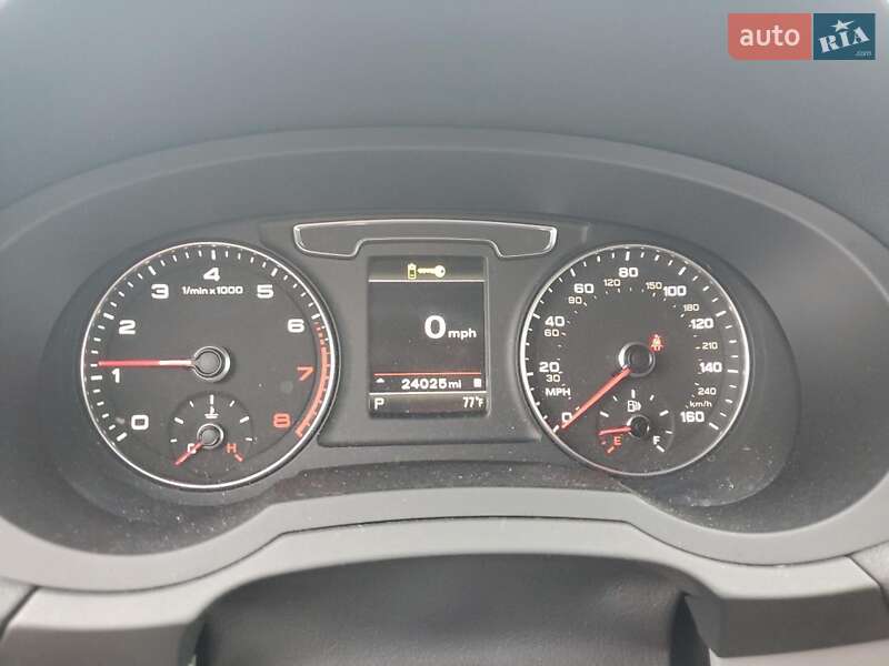 Позашляховик / Кросовер Audi Q3 2016 в Чернівцях