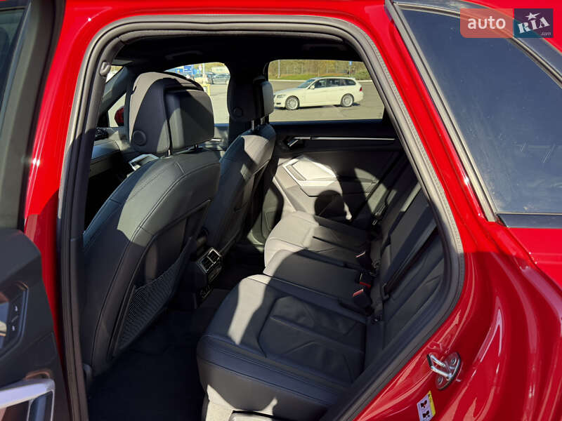 Позашляховик / Кросовер Audi Q3 2023 в Львові фото 18 Позашляховик / Кросовер Audi Q3 2023 в Львові