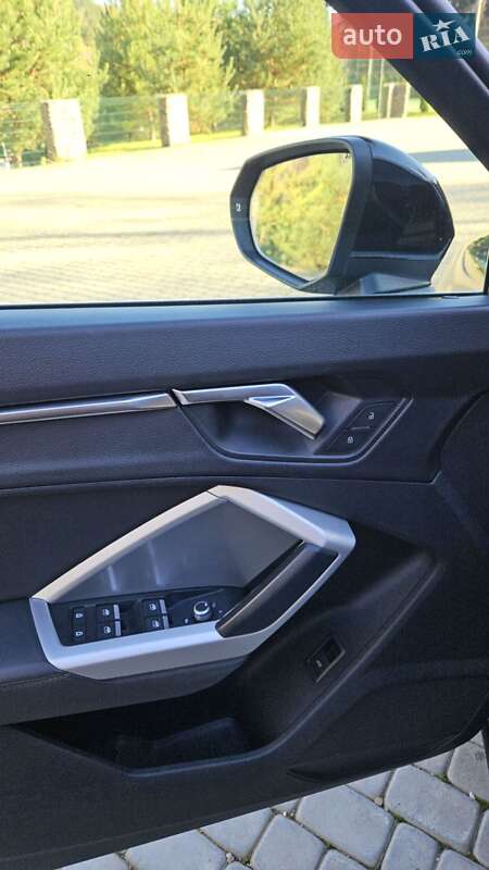 Позашляховик / Кросовер Audi Q3 2022 в Старому Самборі фото 21 Позашляховик / Кросовер Audi Q3 2022 в Старому Самборі