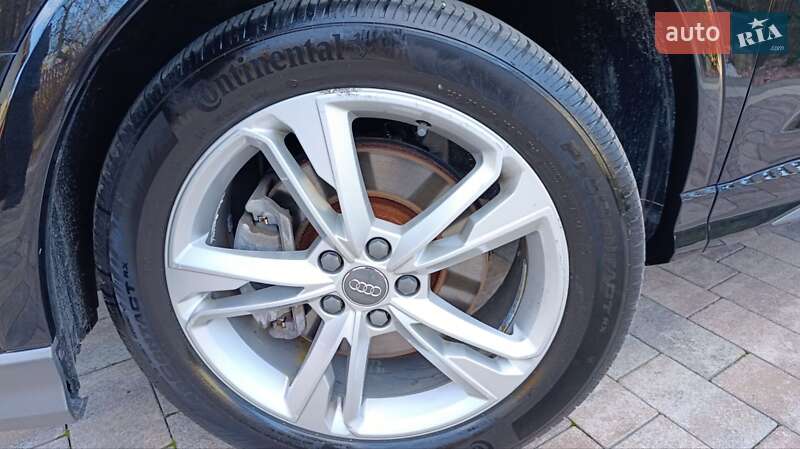 Внедорожник / Кроссовер Audi Q3 2019 в Стрые