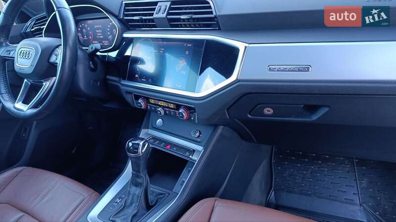 Внедорожник / Кроссовер Audi Q3 2019 в Стрые