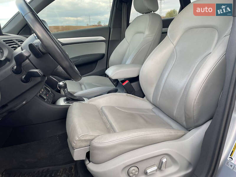 Внедорожник / Кроссовер Audi Q3 2016 в Ровно