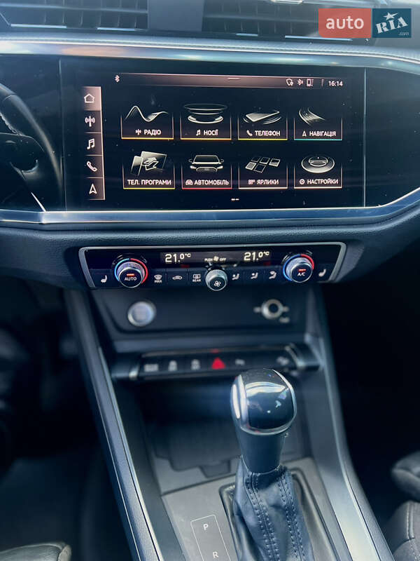 Внедорожник / Кроссовер Audi Q3 2019 в Львове