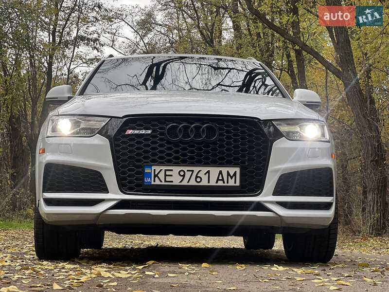 Внедорожник / Кроссовер Audi Q3 2018 в Днепре