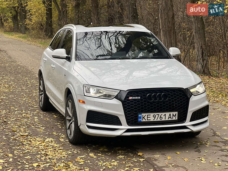 Внедорожник / Кроссовер Audi Q3 2018 в Днепре