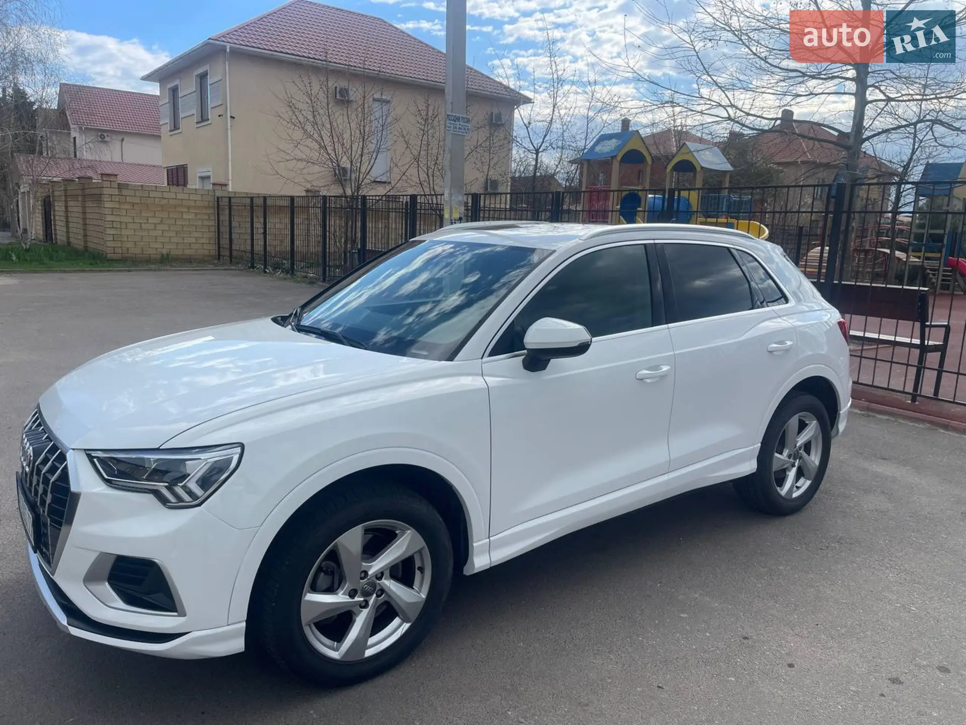 2019 Audi Q3 - мініатюра 2