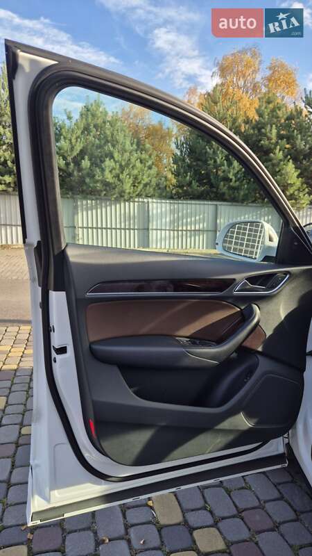 Внедорожник / Кроссовер Audi Q3 2016 в Луцке