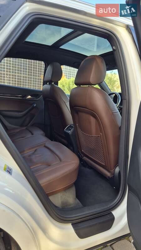 Внедорожник / Кроссовер Audi Q3 2016 в Луцке