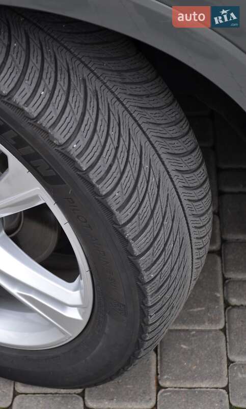 Внедорожник / Кроссовер Audi Q3 2020 в Одессе