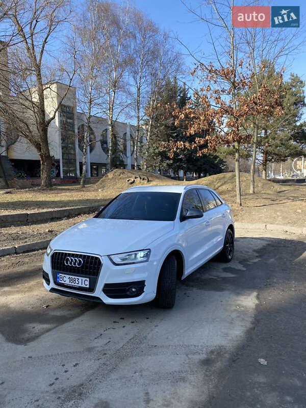 Позашляховик / Кросовер Audi Q3 2012 в Львові