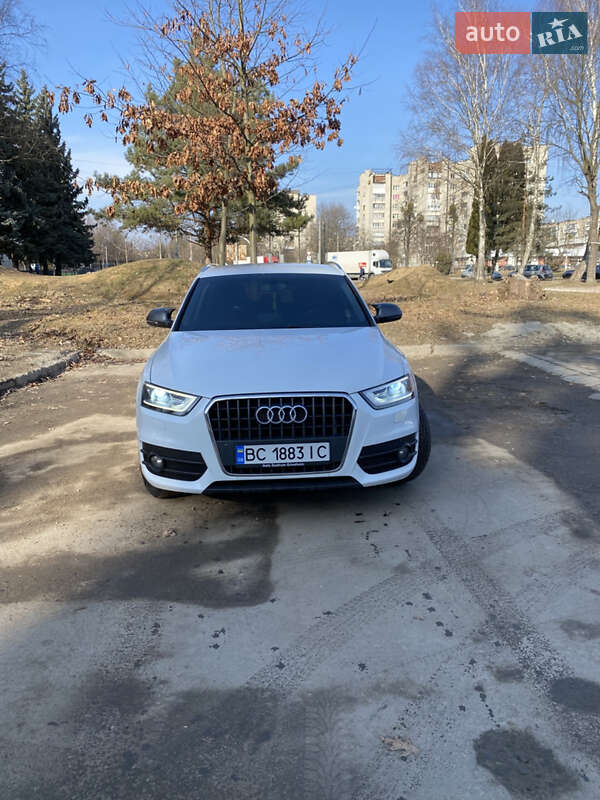 Позашляховик / Кросовер Audi Q3 2012 в Львові