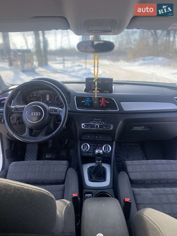 Позашляховик / Кросовер Audi Q3 2012 в Львові