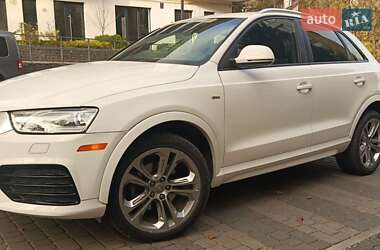 Внедорожник / Кроссовер Audi Q3 2017 в Львове