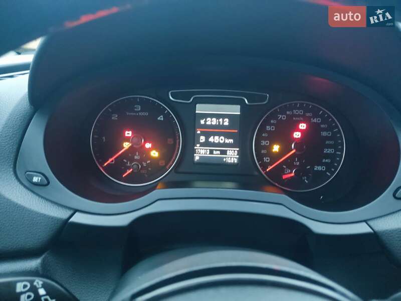 Внедорожник / Кроссовер Audi Q3 2014 в Бердичеве