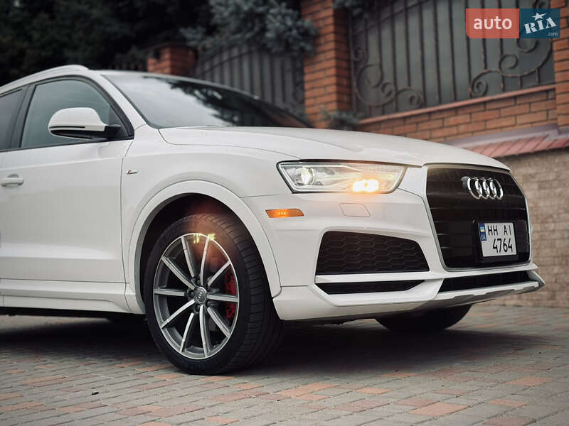 Позашляховик / Кросовер Audi Q3 2017 в Одесі