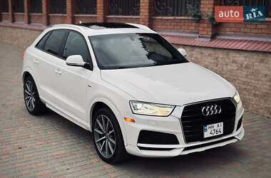 Внедорожник / Кроссовер Audi Q3 2017 в Одессе