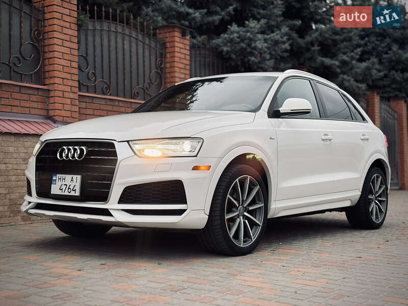 Позашляховик / Кросовер Audi Q3 2017 в Одесі