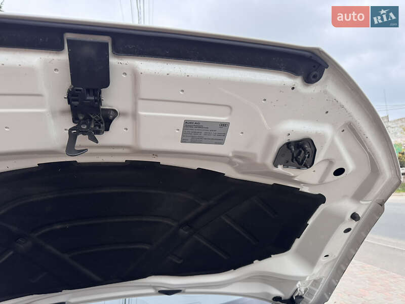 Позашляховик / Кросовер Audi Q3 2017 в Одесі