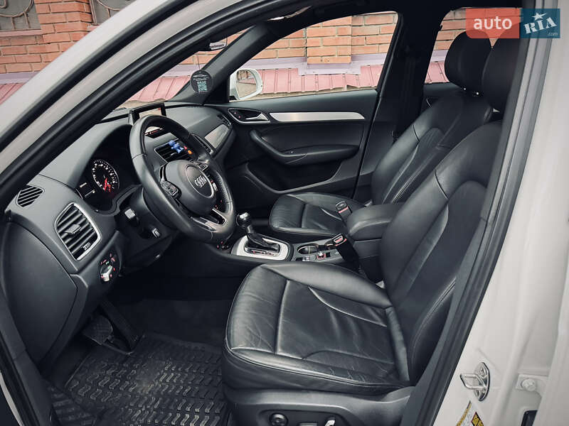 Позашляховик / Кросовер Audi Q3 2017 в Одесі