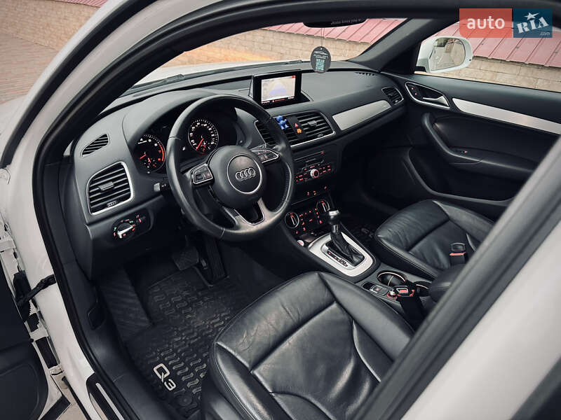 Позашляховик / Кросовер Audi Q3 2017 в Одесі