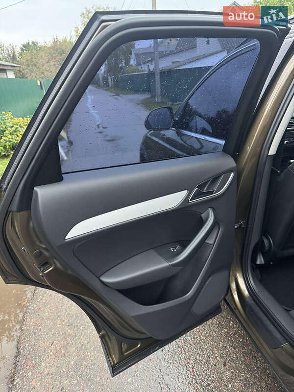 Позашляховик / Кросовер Audi Q3 2014 в Києві фото 10 Позашляховик / Кросовер Audi Q3 2014 в Києві