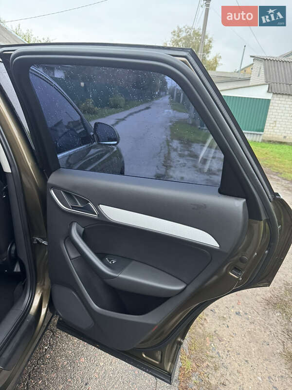 Позашляховик / Кросовер Audi Q3 2014 в Києві фото 17 Позашляховик / Кросовер Audi Q3 2014 в Києві