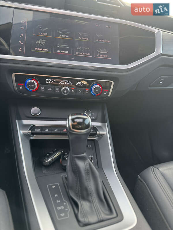 Внедорожник / Кроссовер Audi Q3 2019 в Вижнице