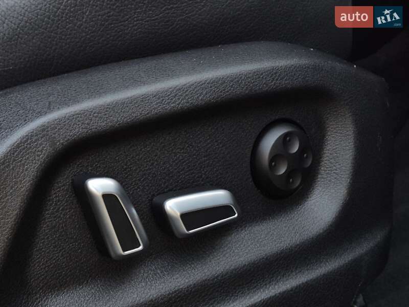 Позашляховик / Кросовер Audi Q3 2016 в Львові